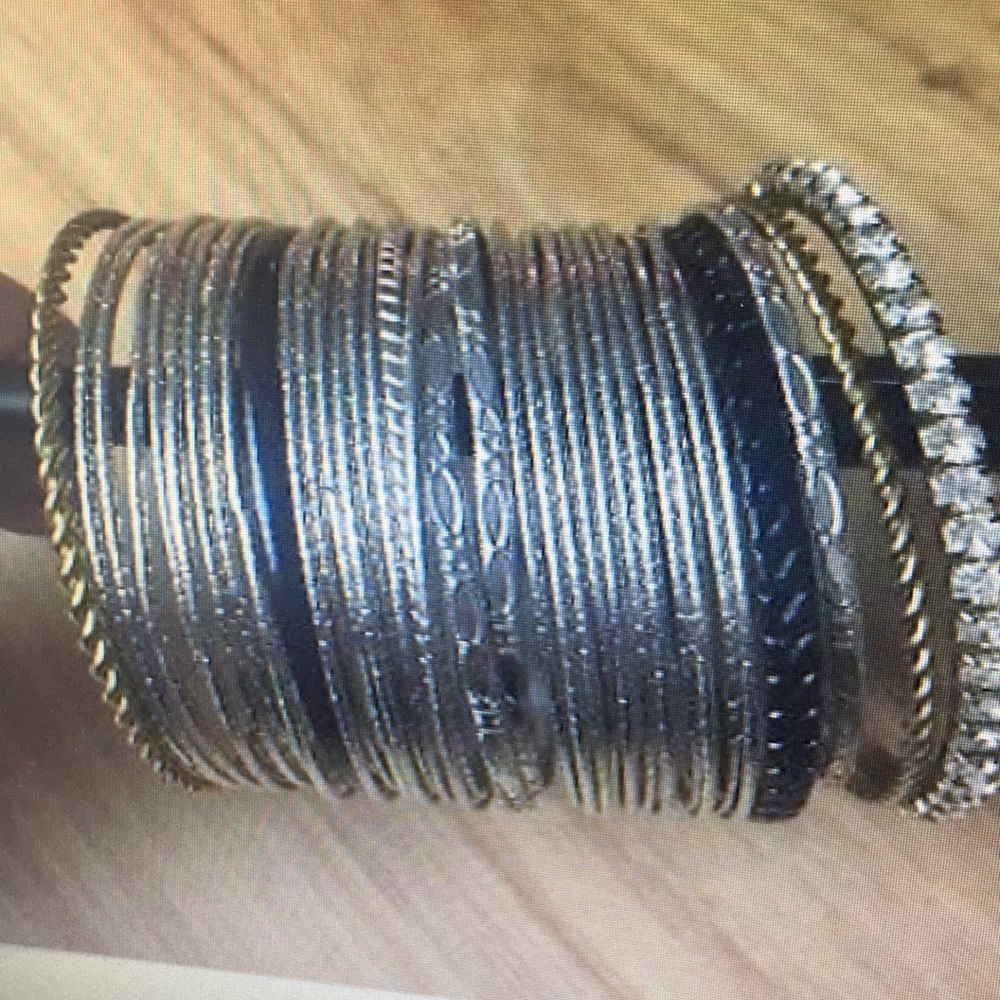 Bangle bracelets,lot if 34, multi design